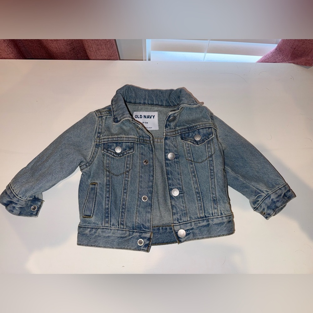 Old Navy Toddler Denim Jacket in Light Blue Wash